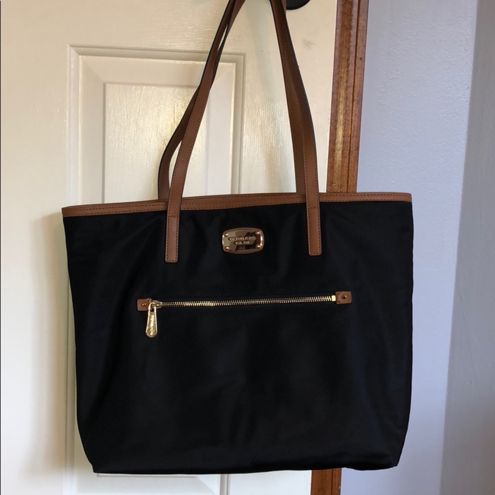 Micheal Kors Tote